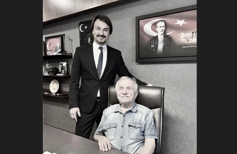 Eylem Ertuğrul’un baba acısı